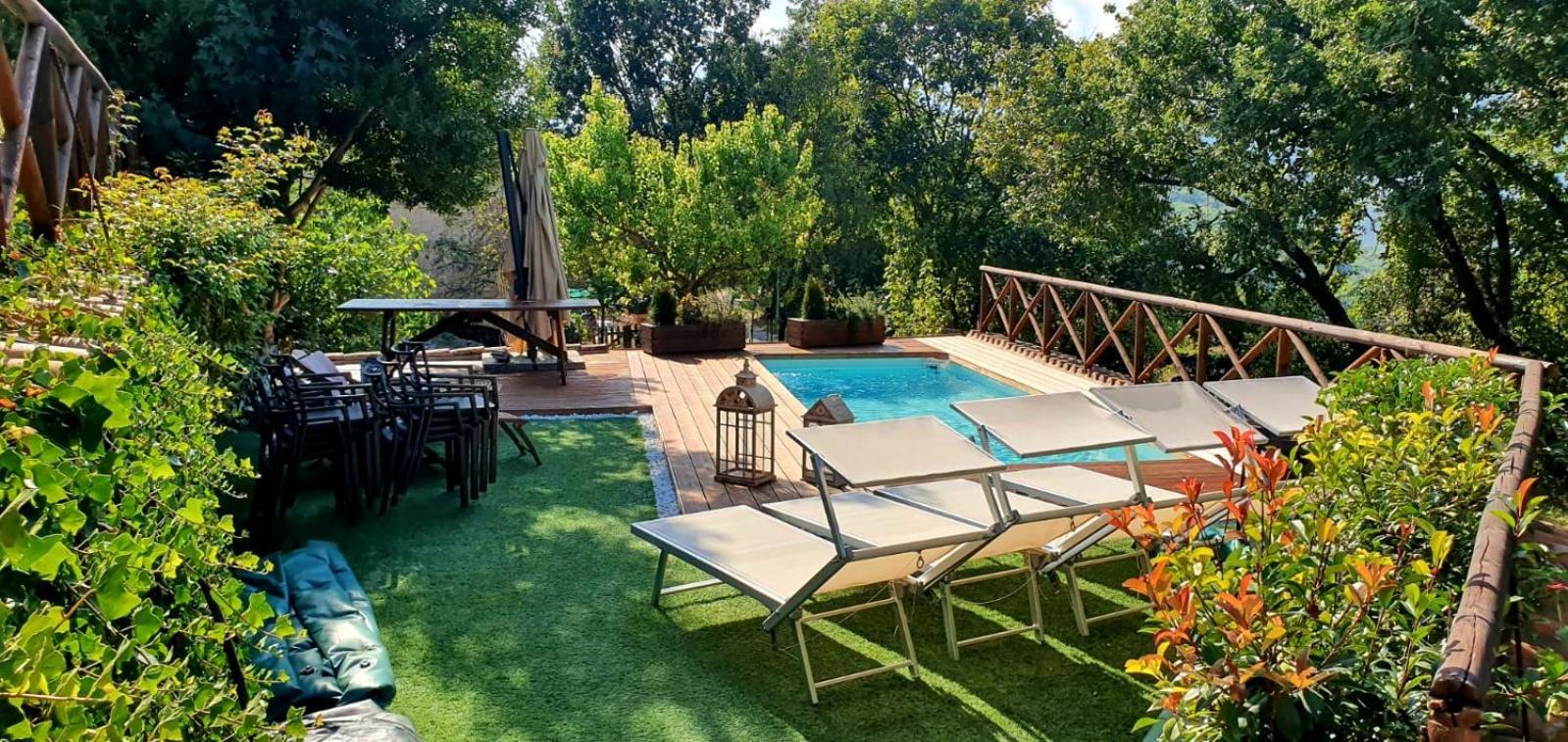 Dimora Dei Baldi - Rooms & Relax Fagnano Alto Bagian luar foto