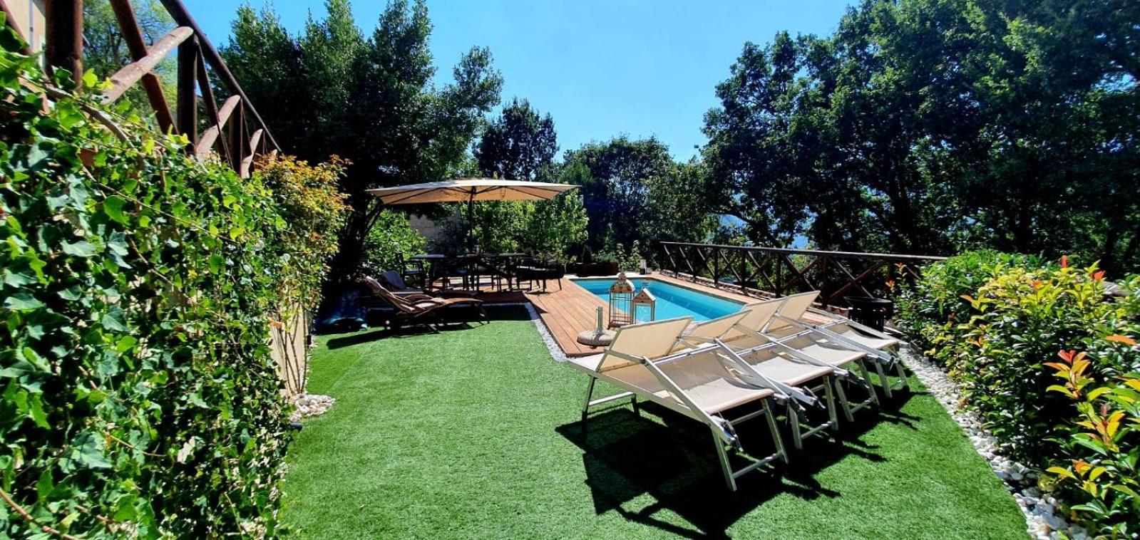 Dimora Dei Baldi - Rooms & Relax Fagnano Alto Bagian luar foto