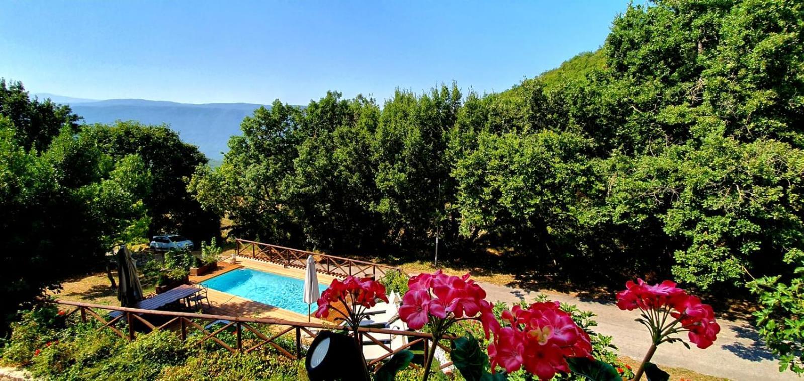 Dimora Dei Baldi - Rooms & Relax Fagnano Alto Bagian luar foto