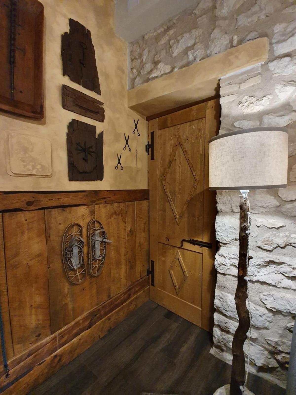 Dimora Dei Baldi - Rooms & Relax Fagnano Alto Bagian luar foto