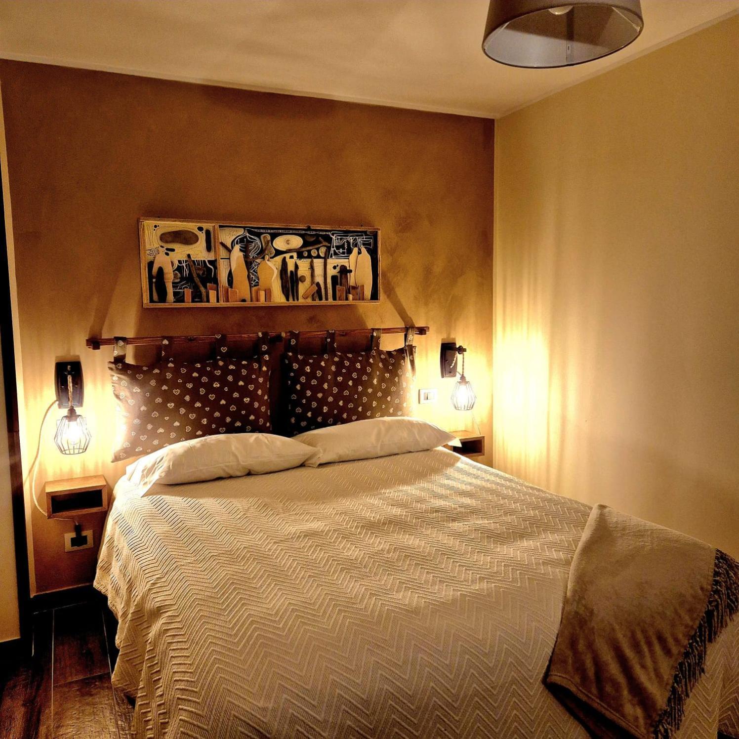 Dimora Dei Baldi - Rooms & Relax Fagnano Alto Bagian luar foto